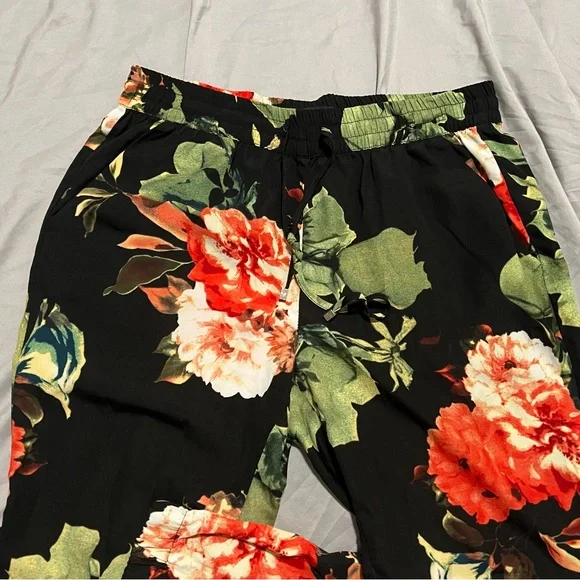 iJeans by Buffalo 🔵 Floral Ankle Joggers M x 28” Black and Red - Picture 2 of 14